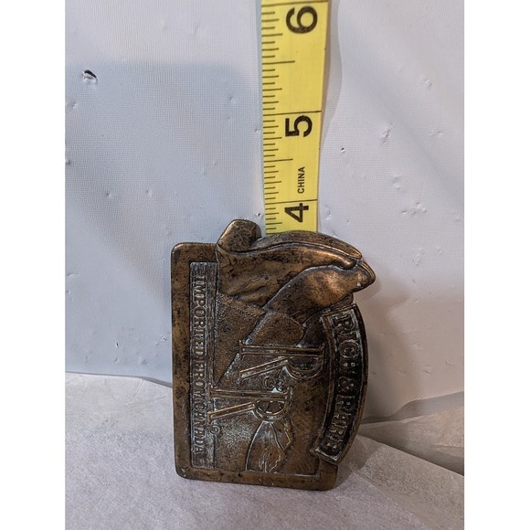 Vintage Rich & Rare R&R Canadian Whisky Belt Buckle Imported‎ From Canada - Picture 2 of 4